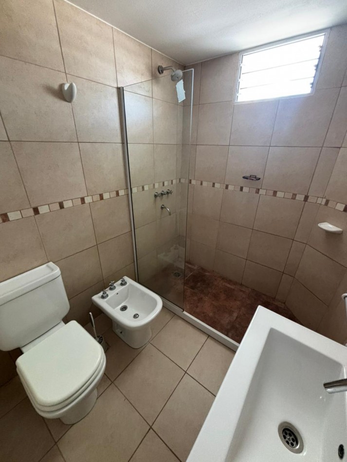 Impecable departamento 2 dormitorios en el corazon de Barrio Candioti.