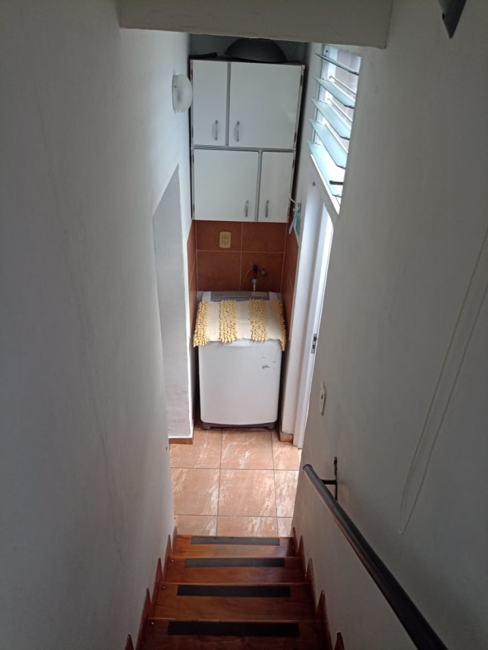 PH en venta — Casa al frente en excelente estado