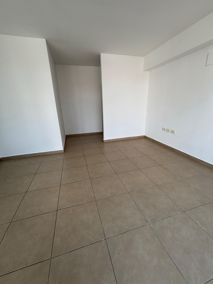ALQUILER - Local Comercial en Zona Sur