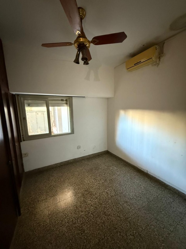 CASA AL FRENTE EN OCHAVA - BARRIO CANDIOTI