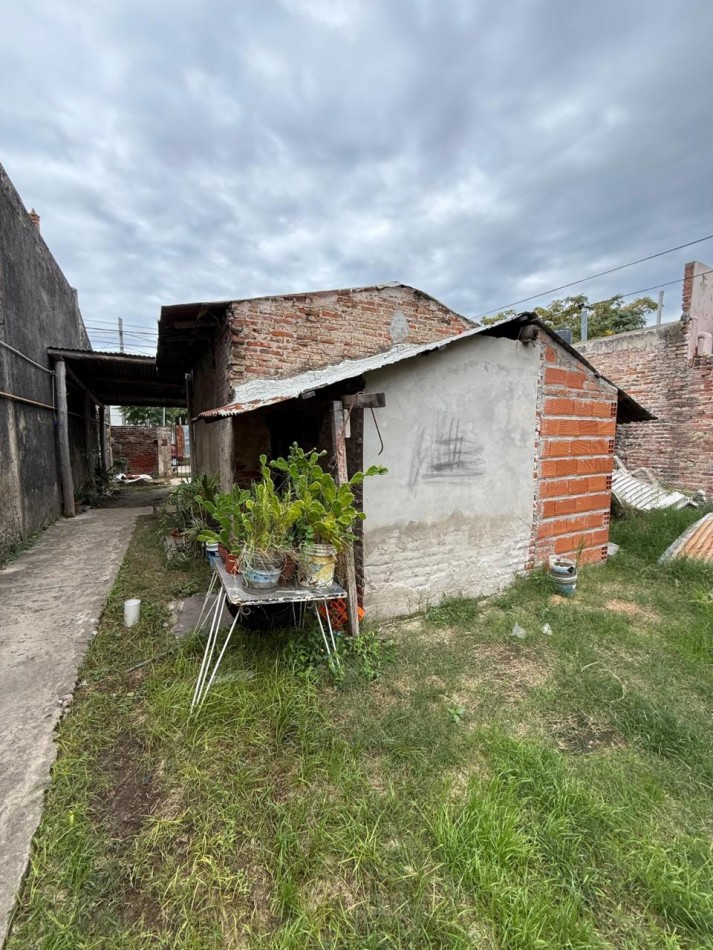 Casa a demoler — Calle Francia 4651