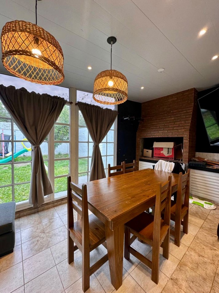 CASA EN VENTA - BARRIO MAYORAZ - PJE HUDSON 6228
