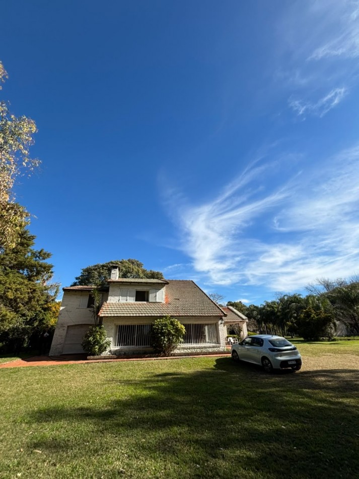 VENTA - CASA QUINTA EN ALTOS DEL SAUCE, a metros del Rio Coronda.
