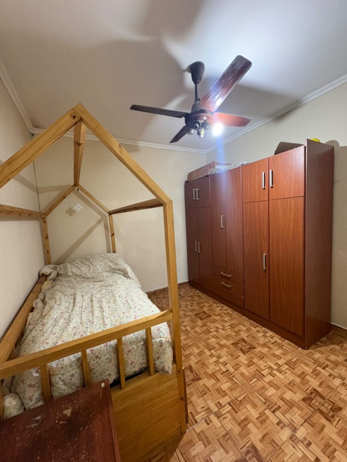 Casa de 5 dormitorios en Pavon 4003